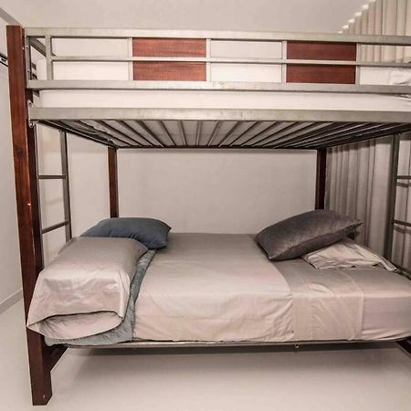 Appartement Modern 2Br With Kingbed In The Heart Of Isla Verde Strip à San Juan Extérieur photo