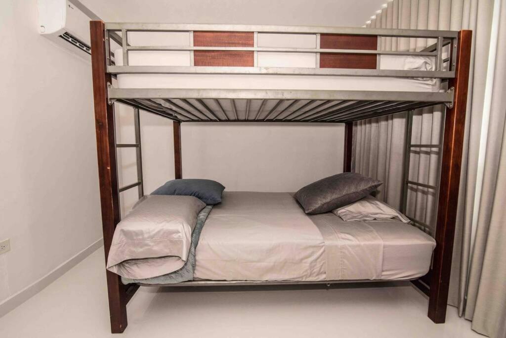 Appartement Modern 2Br With Kingbed In The Heart Of Isla Verde Strip à San Juan Extérieur photo