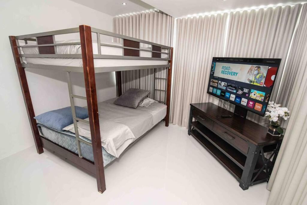 Appartement Modern 2Br With Kingbed In The Heart Of Isla Verde Strip à San Juan Extérieur photo